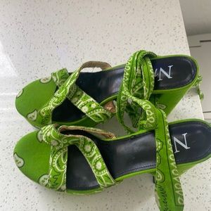 Lime green bandana platform